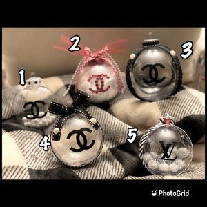 Clear acrylic customized ornaments!